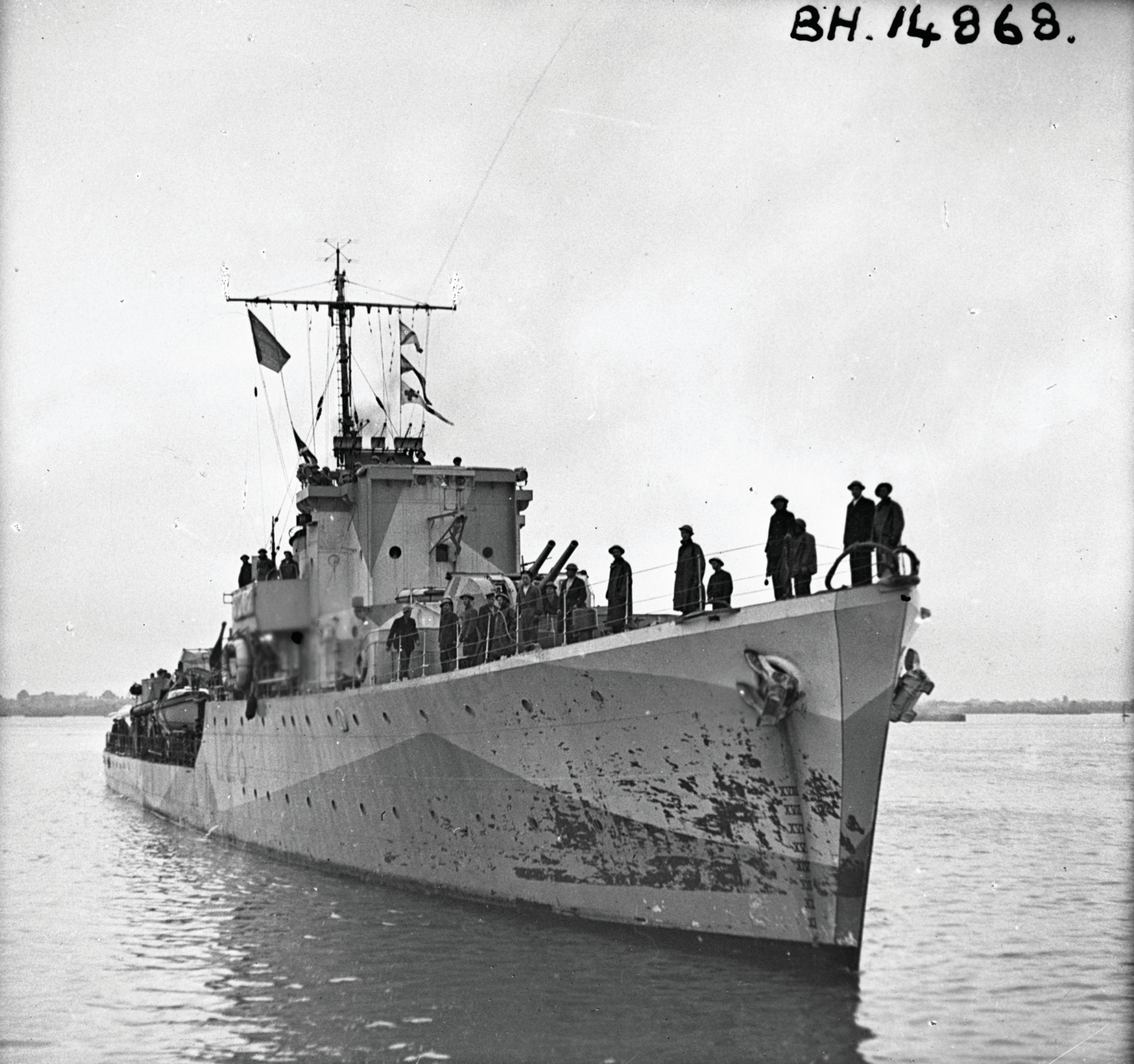 ORP „Ślązak” (L26) — polski niszczyciel, którego załoga walczyła pod Dieppe przez dwadzieścia dwie godziny. Powrócił z 85 Kanadyjczykami na pokładzie.
